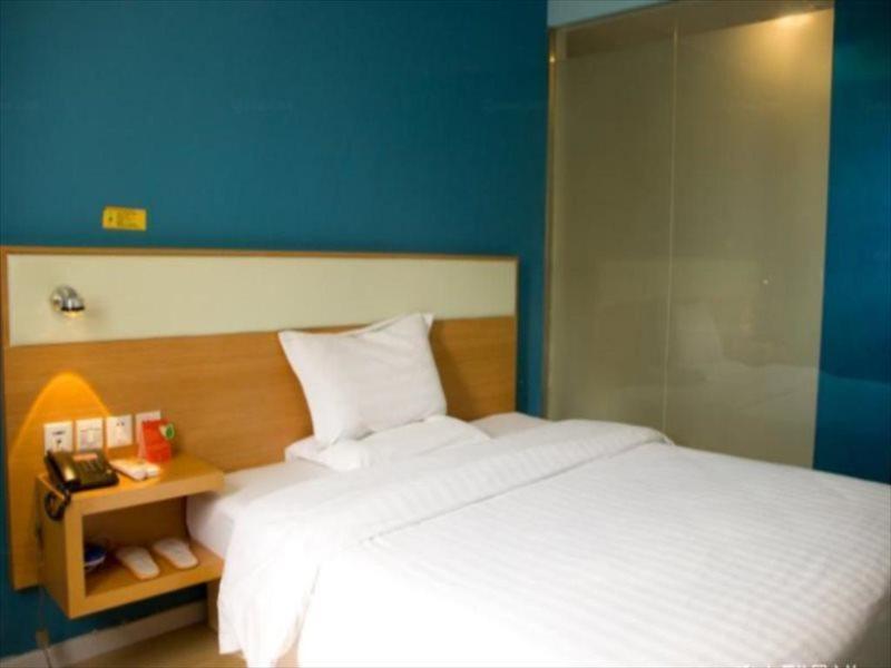 7Days Inn Shenzhen Long Hua Eksteriør billede
